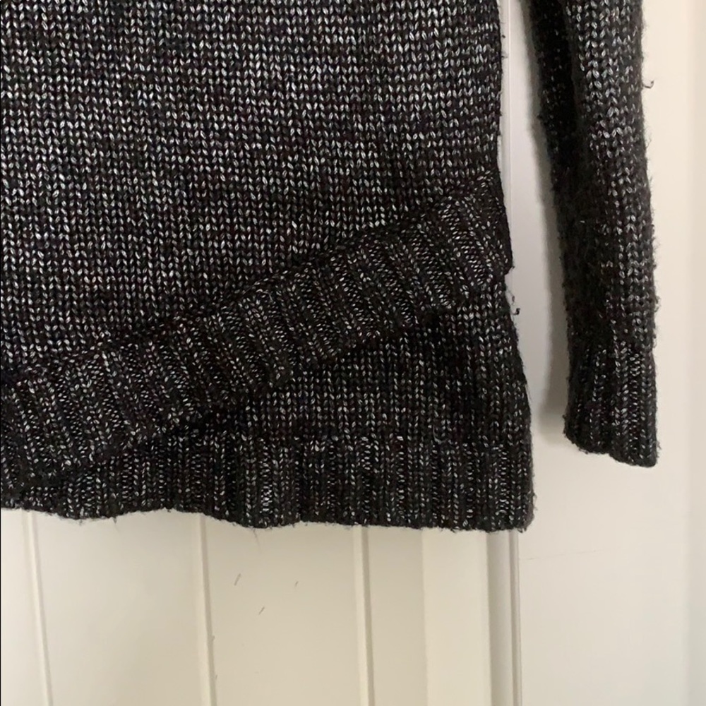 Guess sweater - Picture 3 of 3